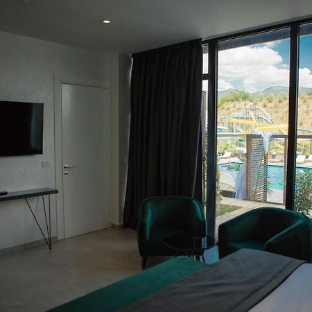 Equos Resort Hotel Τίρανα Εξωτερικό φωτογραφία