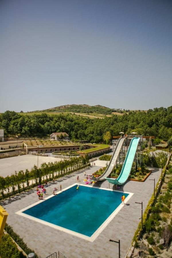 Equos Resort Hotel Τίρανα Εξωτερικό φωτογραφία
